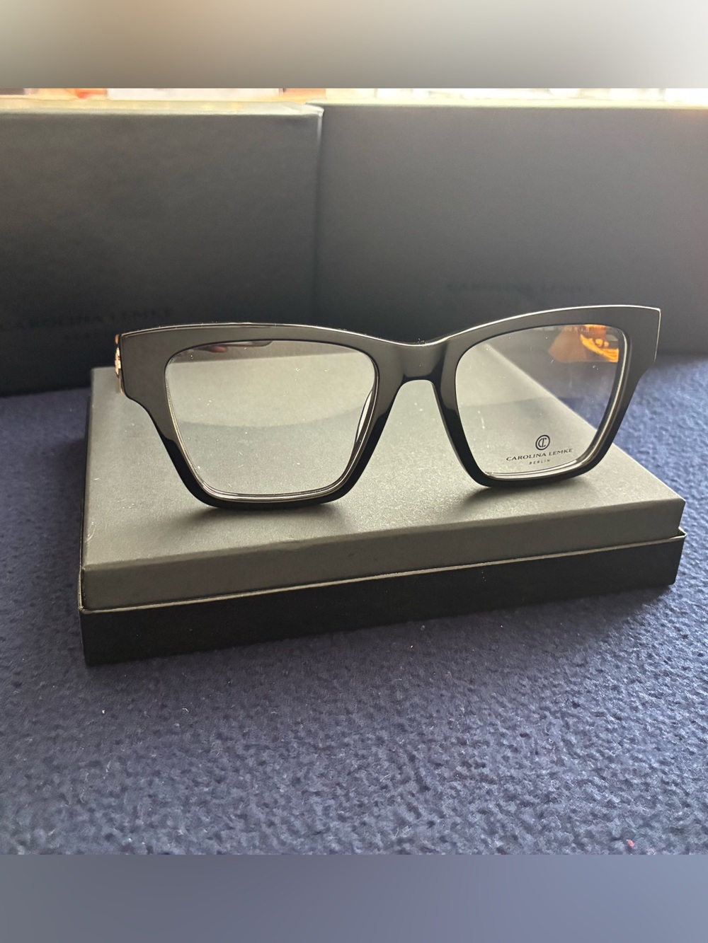Carolina Lemke Berlin Eyewear 51-18/145 Amanda Shiny Black + Luxury Premium Case